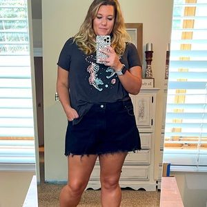 New with tags Abercrombie denim mom short size 35